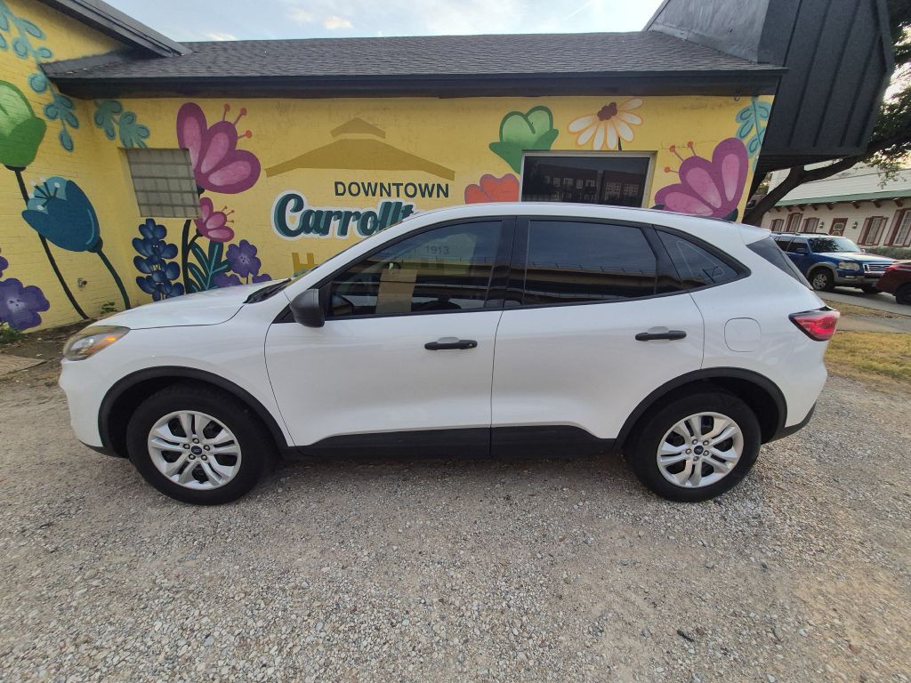2022 Ford Escape Image 2