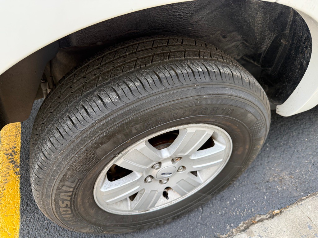 2008 Ford Explorer Image 11