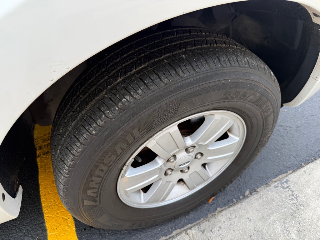 2008 Ford Explorer Image 12