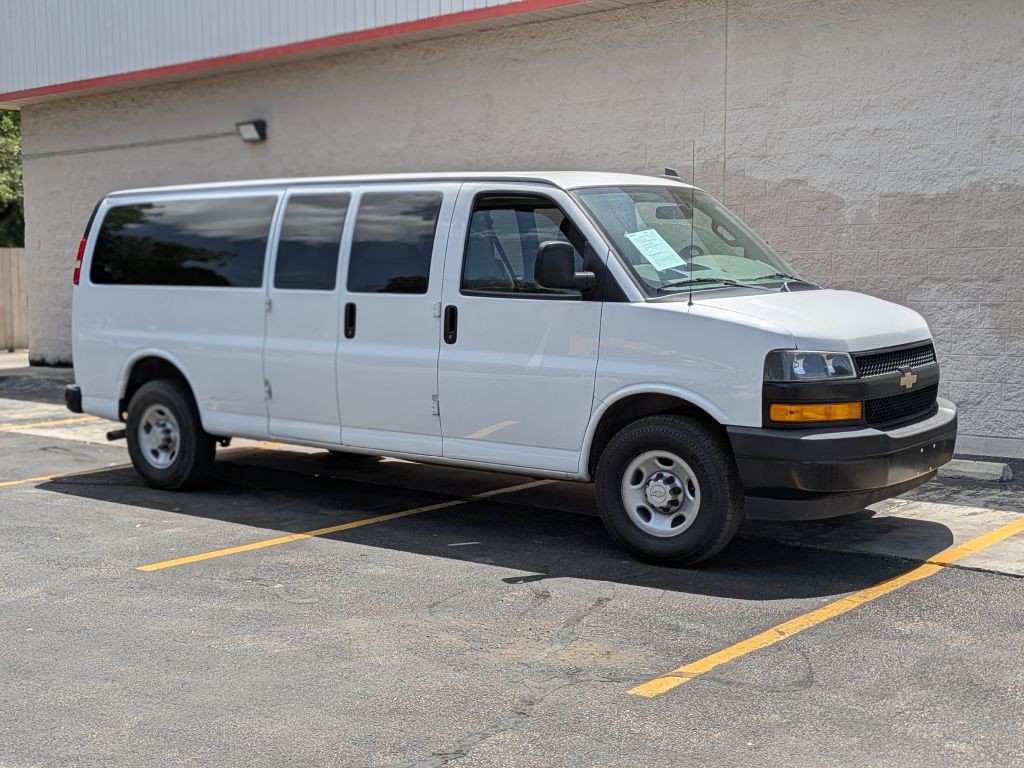 2020 Chevrolet Express Image 5
