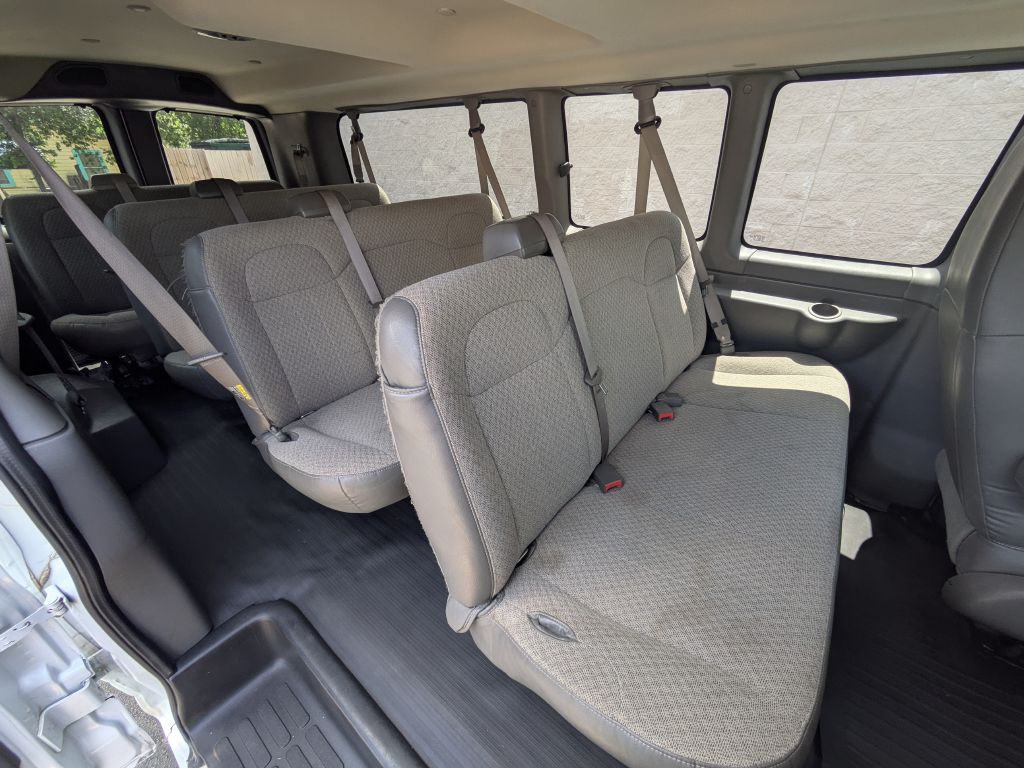 2020 Chevrolet Express Image 7