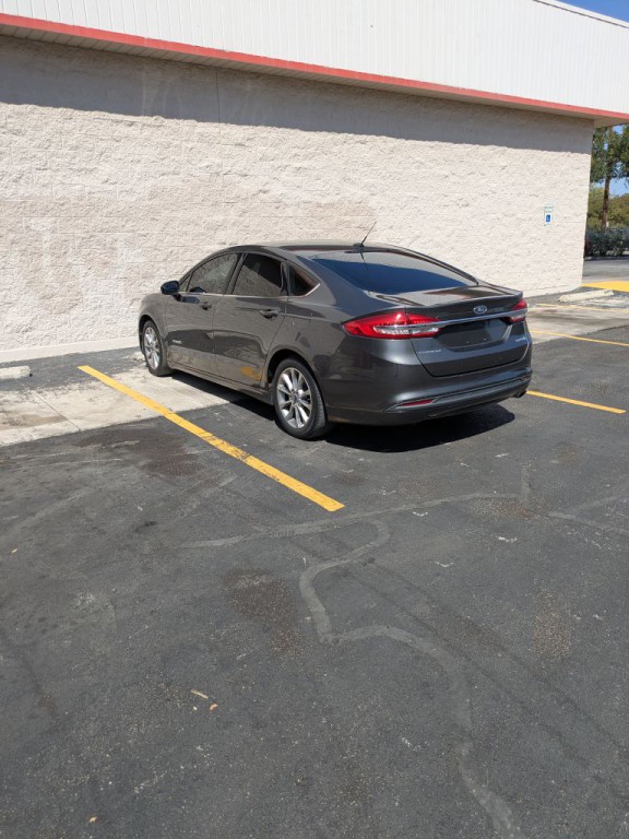 2017 Ford Fusion Image 12