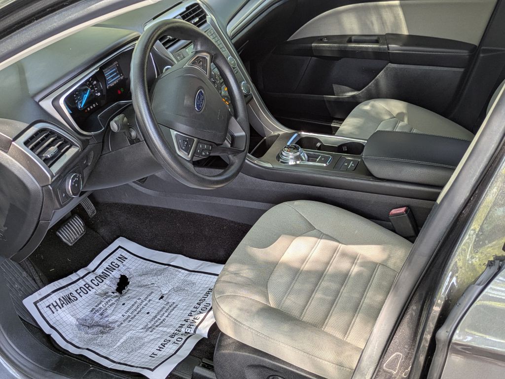 2017 Ford Fusion Image 13