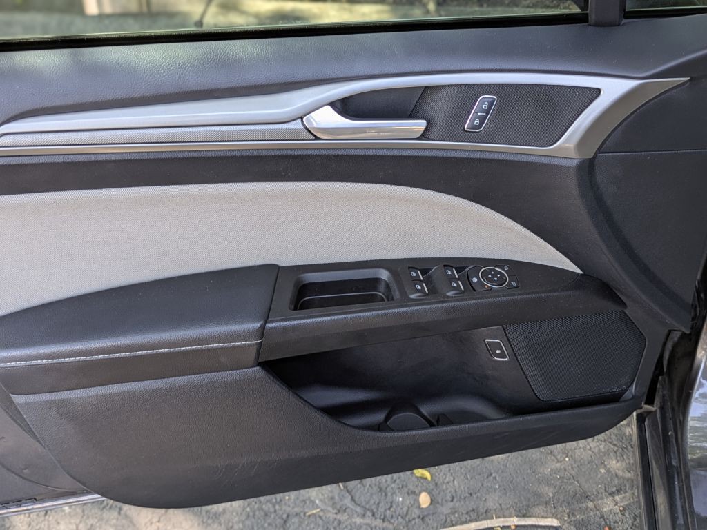 2017 Ford Fusion Image 14