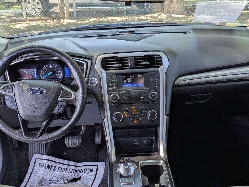 2017 Ford Fusion Image 16