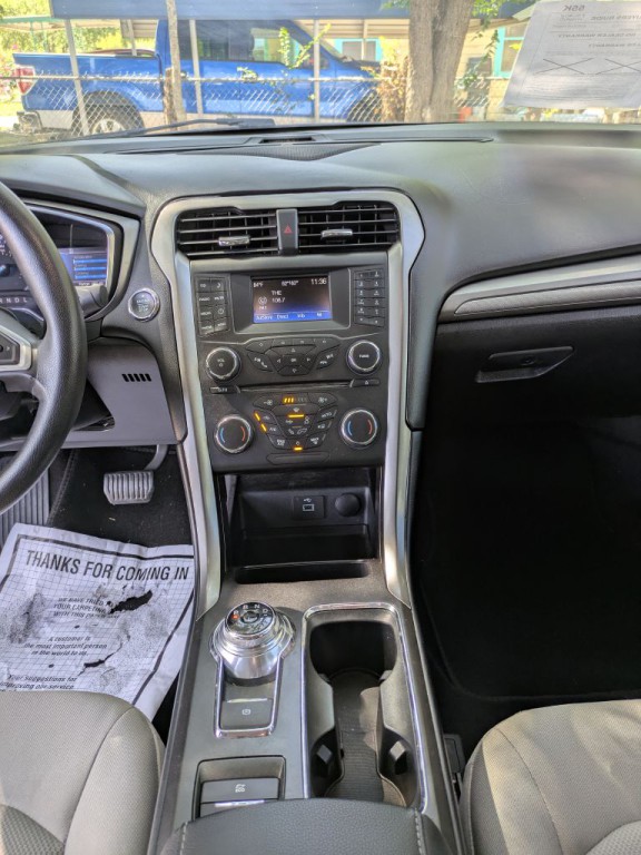 2017 Ford Fusion Image 18