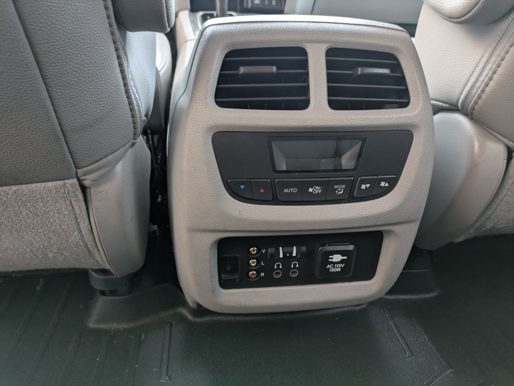 2016 Honda Pilot Image 14