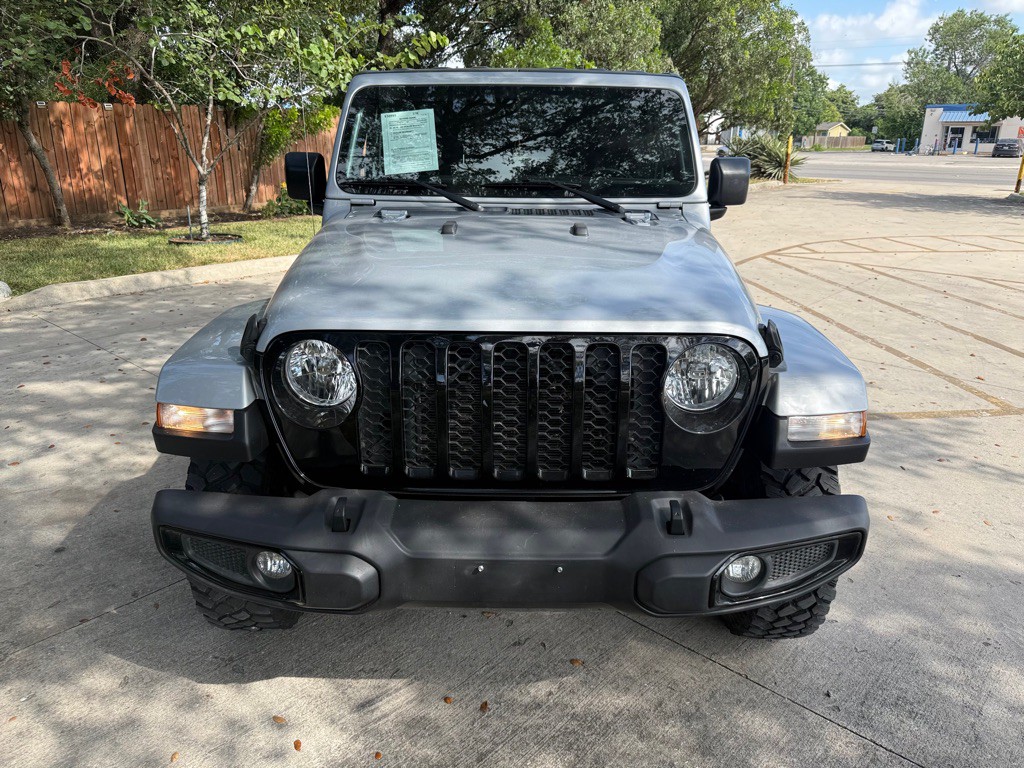 2022 Jeep Gladiator Image 2