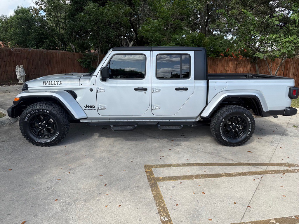 2022 Jeep Gladiator Image 4