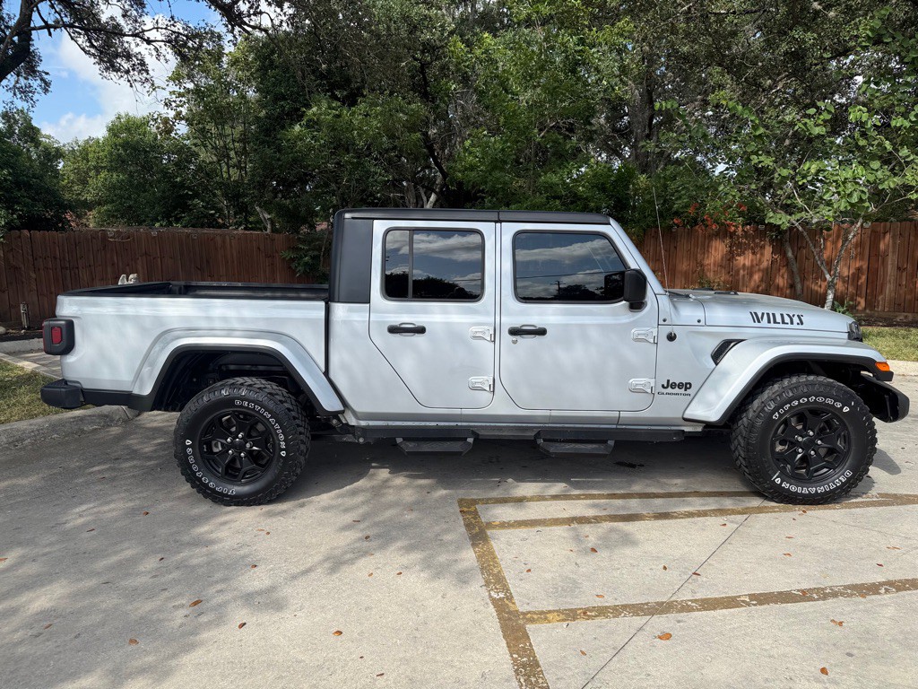 2022 Jeep Gladiator Image 8