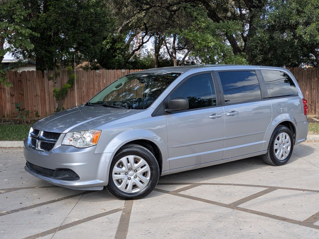 2017 Dodge Grand Caravan Image 3