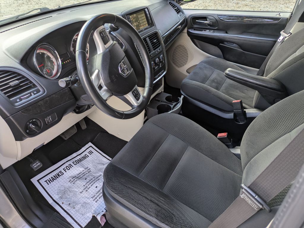 2017 Dodge Grand Caravan Image 9