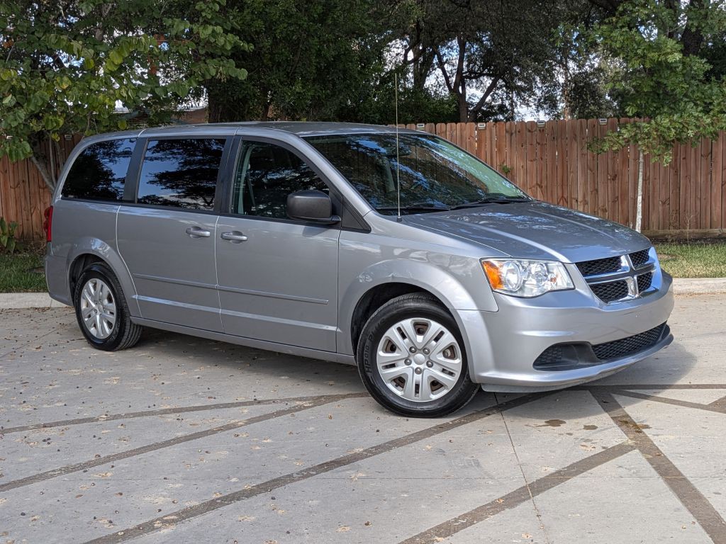 2017 Dodge Grand Caravan Image 2