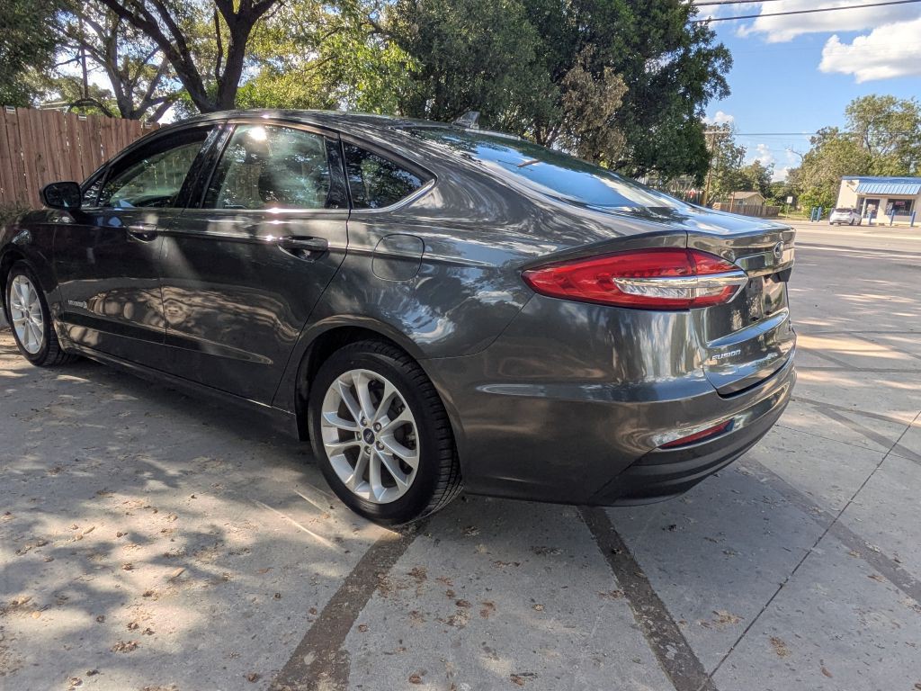 2019 Ford Fusion Image 24