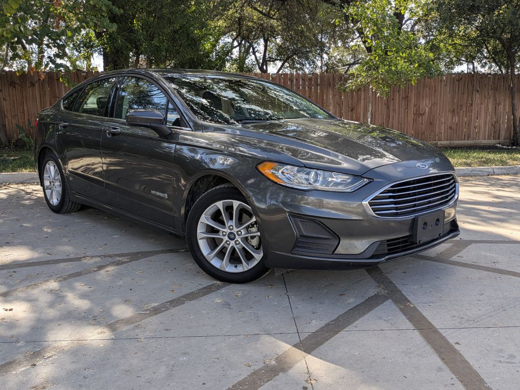 2019 Ford Fusion Image 1