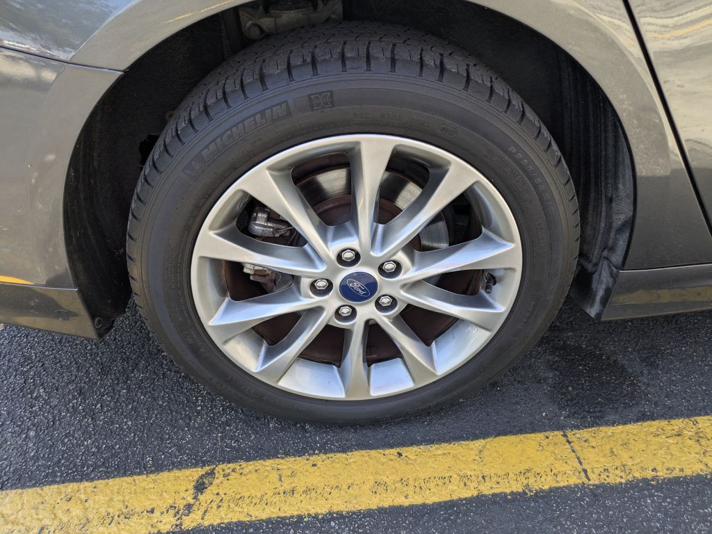 2017 Ford Fusion Image 14