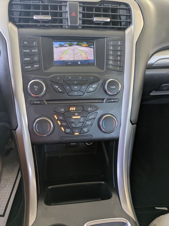 2017 Ford Fusion Image 17