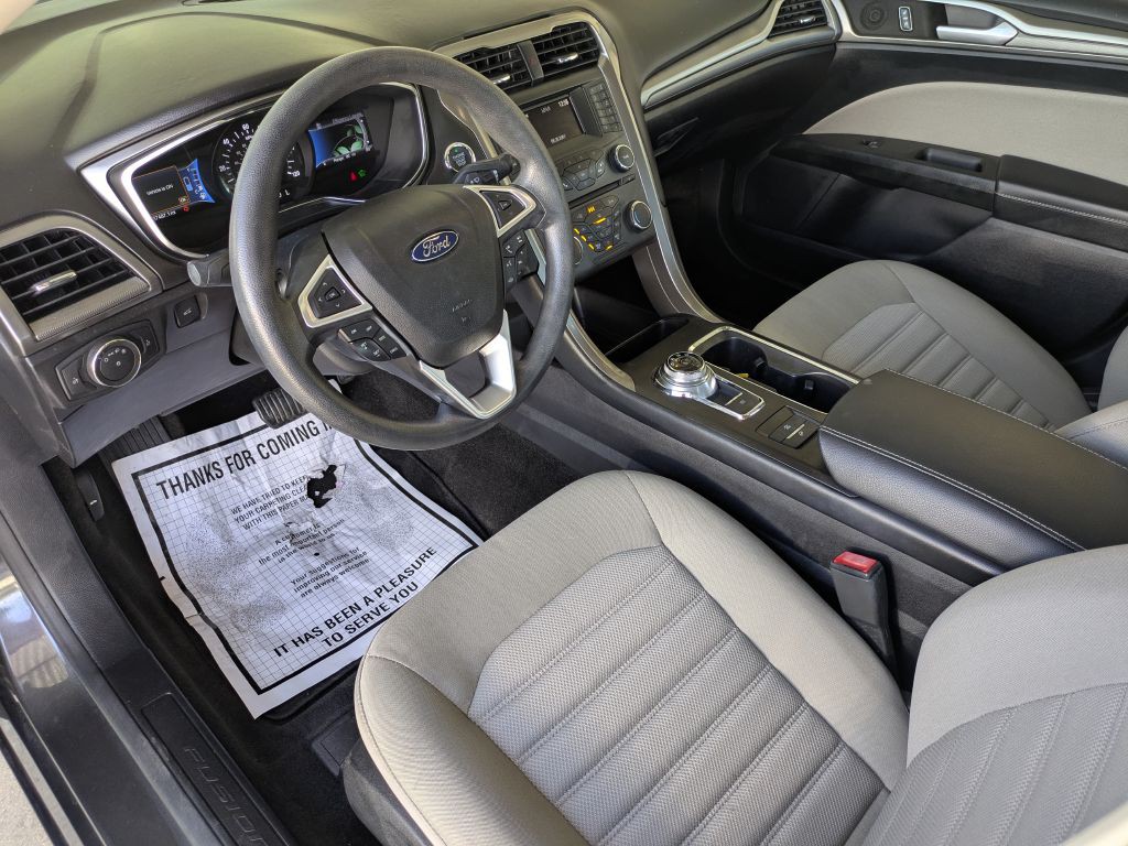 2017 Ford Fusion Image 23