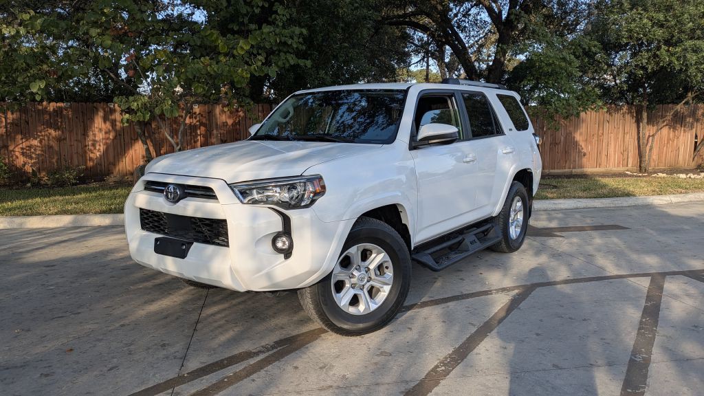 2023 Toyota 4Runner Image 3