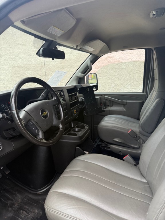 2021 Chevrolet Express Image 16
