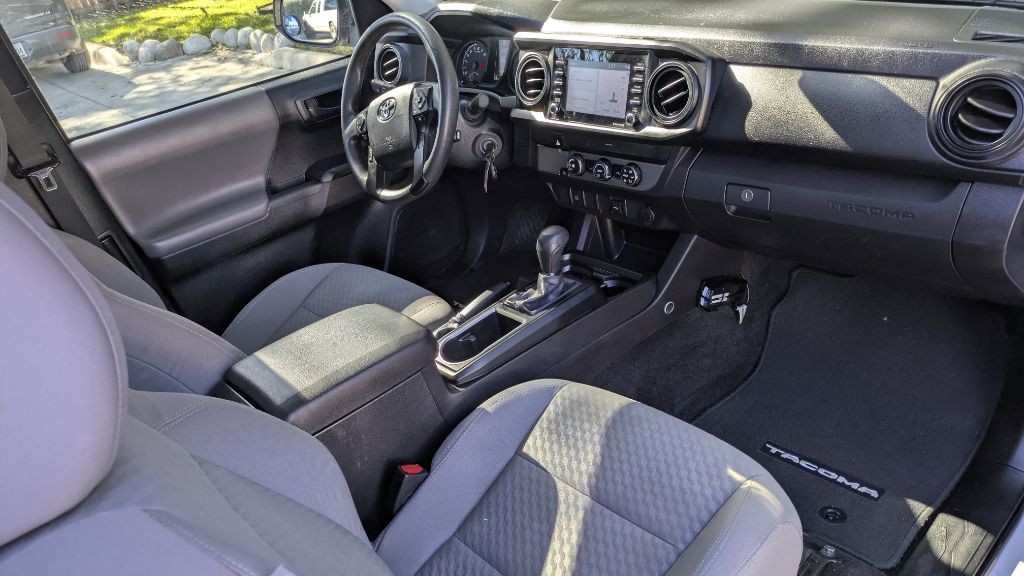 2022 Toyota Tacoma Image 9