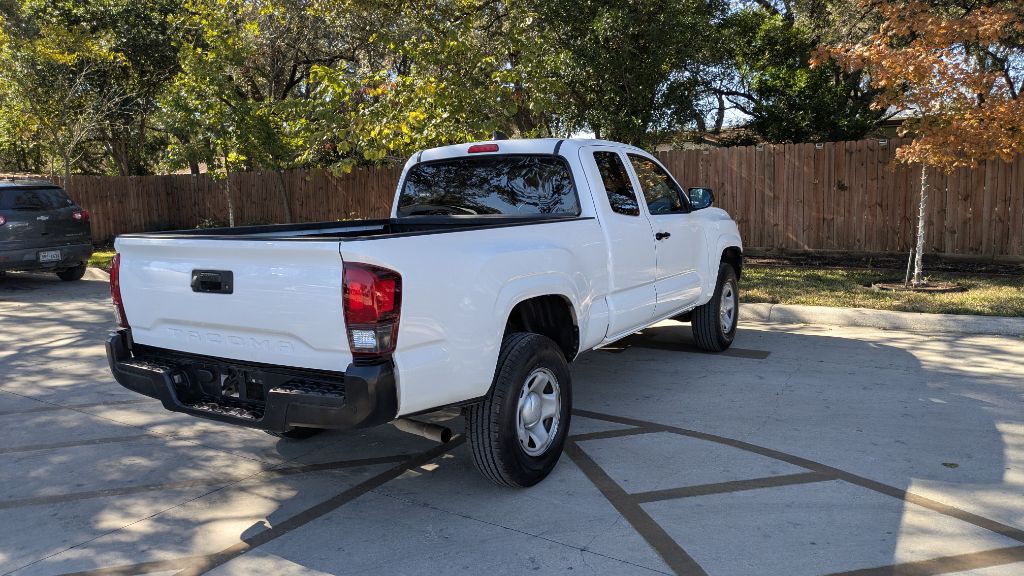 2022 Toyota Tacoma Image 14