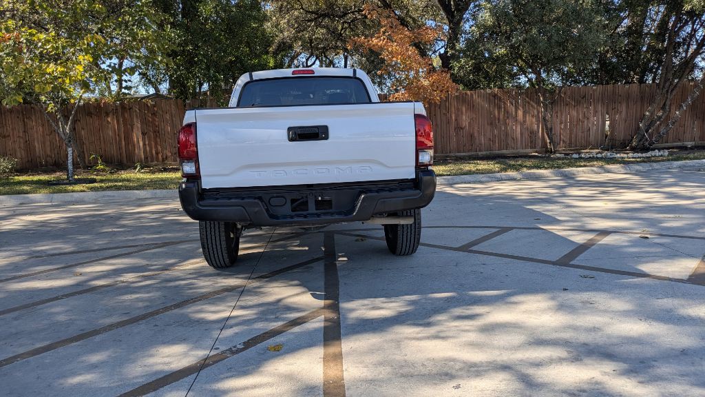 2022 Toyota Tacoma Image 18