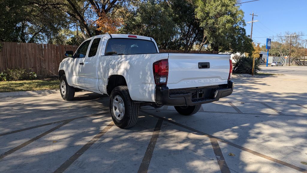 2022 Toyota Tacoma Image 19
