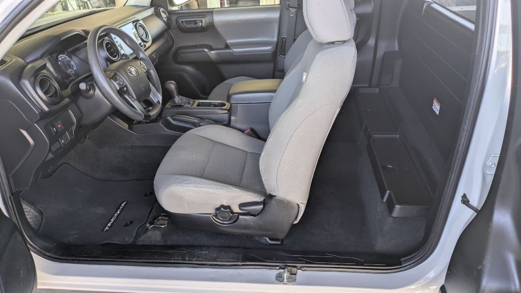 2022 Toyota Tacoma Image 24