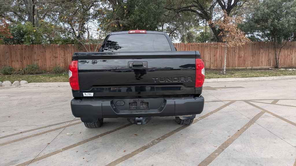 2020 Toyota Tundra Image 10