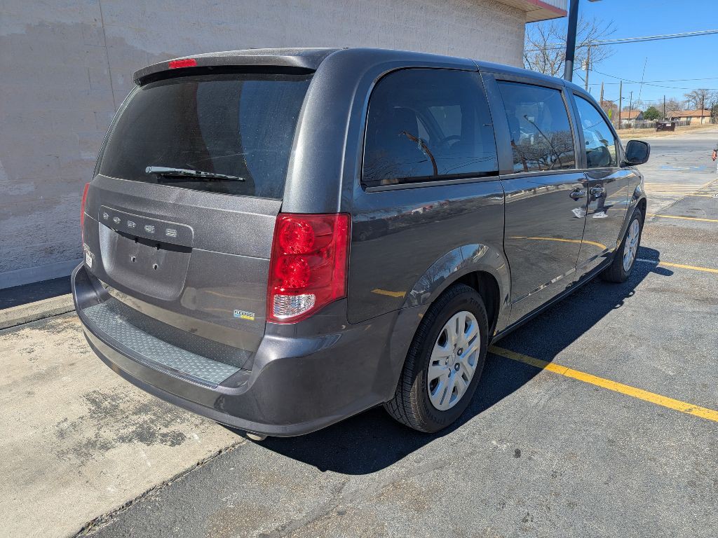 2018 Dodge Grand Caravan Image 3