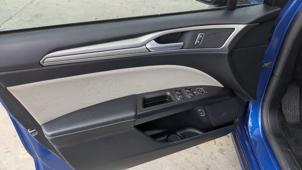 2018 Ford Fusion Image 17