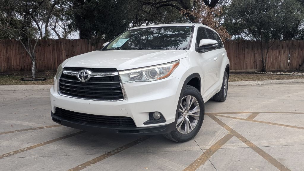 2015 Toyota Highlander Image 3