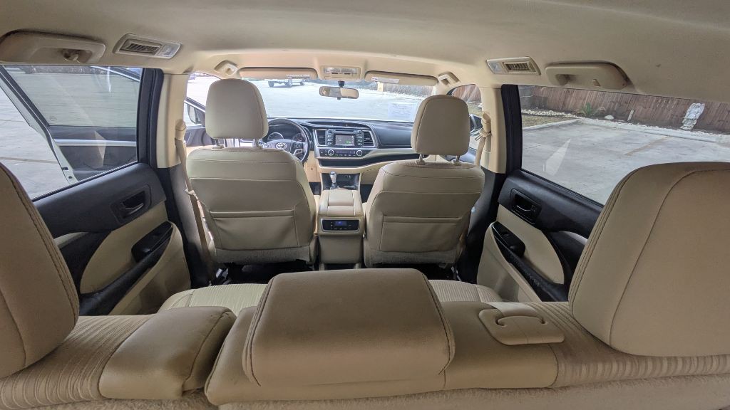 2015 Toyota Highlander Image 13