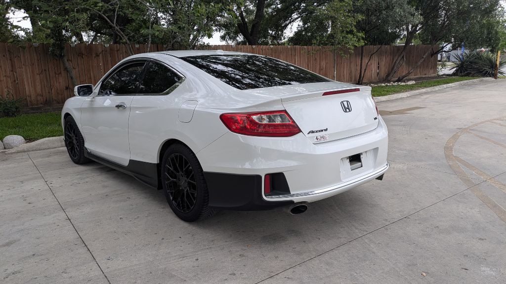 2013 Honda Accord Image 9