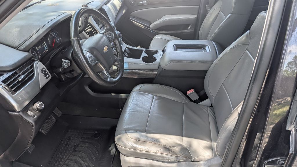 2015 Chevrolet Suburban Image 12