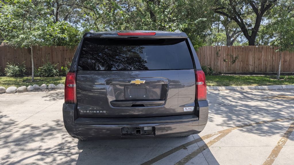 2015 Chevrolet Suburban Image 19