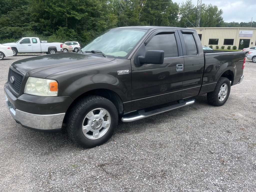 2005 Ford F-150 Image 2