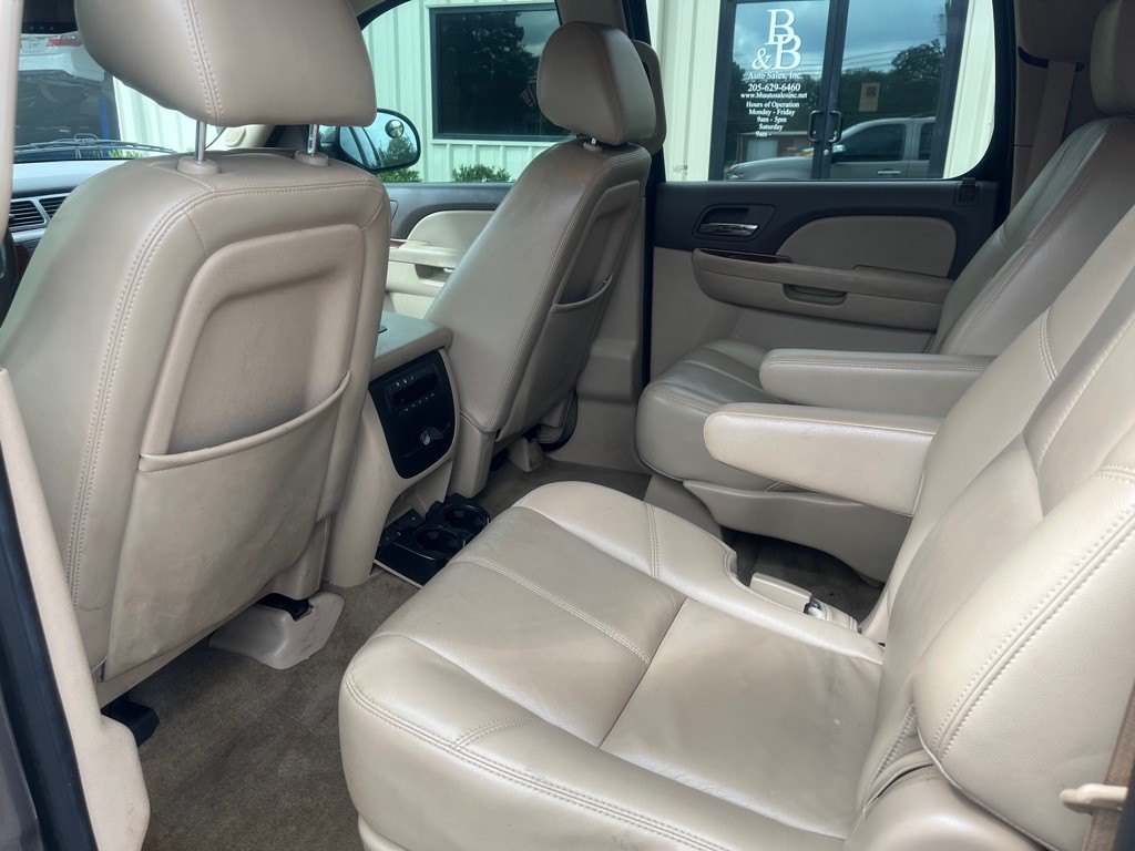2013 Chevrolet Suburban Image 6