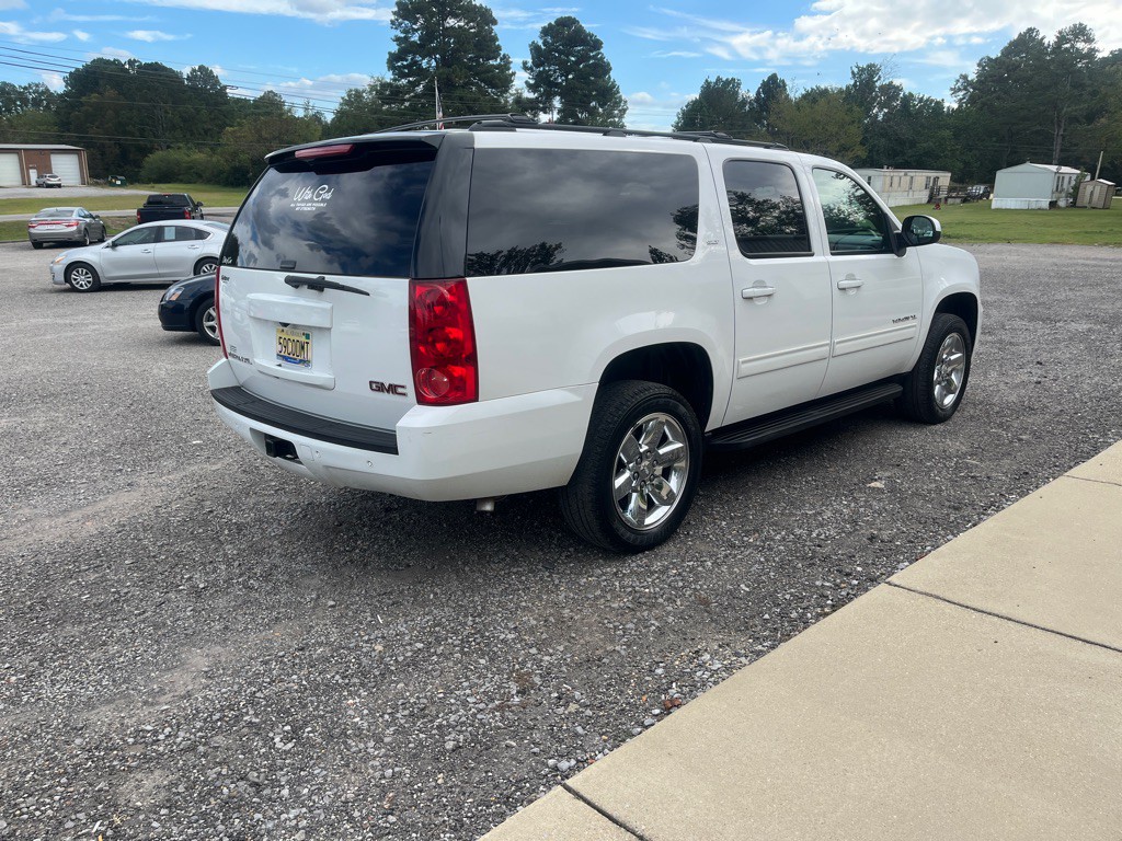 2013 GMC Yukon Image 3