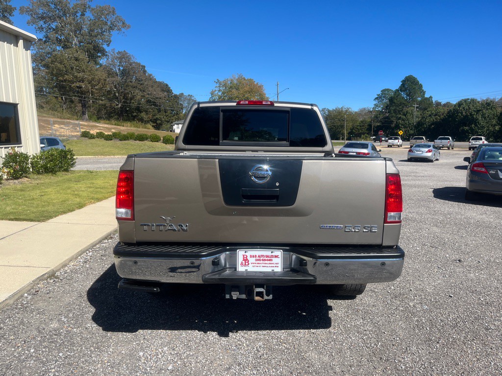 2009 Nissan Titan Image 4