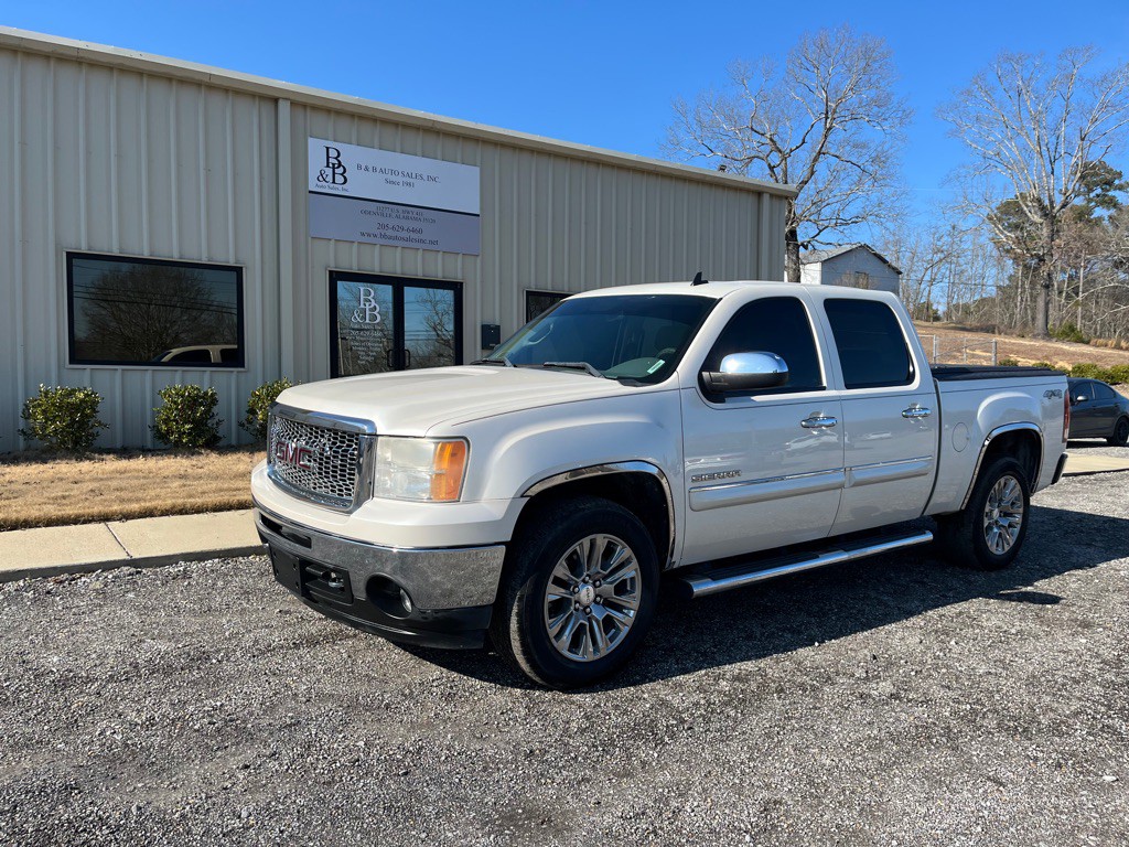 2011 GMC Sierra Image 2