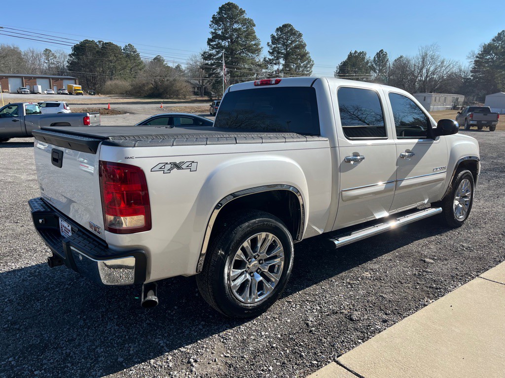 2011 GMC Sierra Image 3