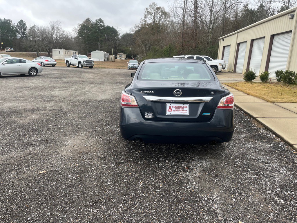 2014 Nissan Altima Image 4