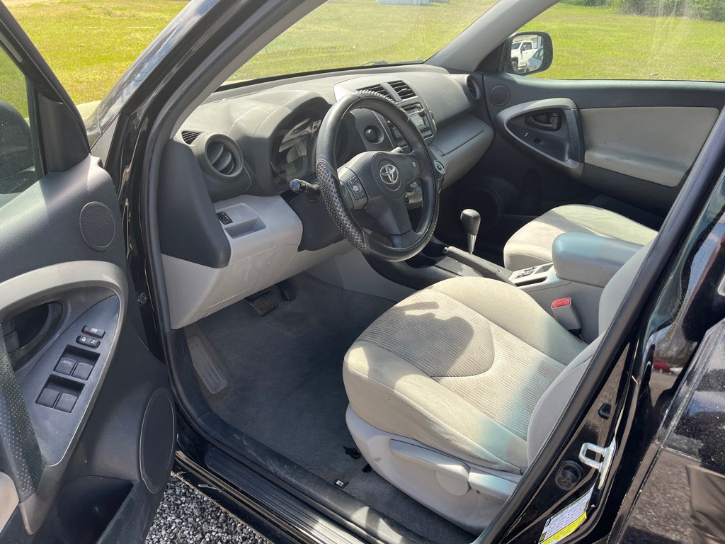 2012 Toyota Rav4 Image 5