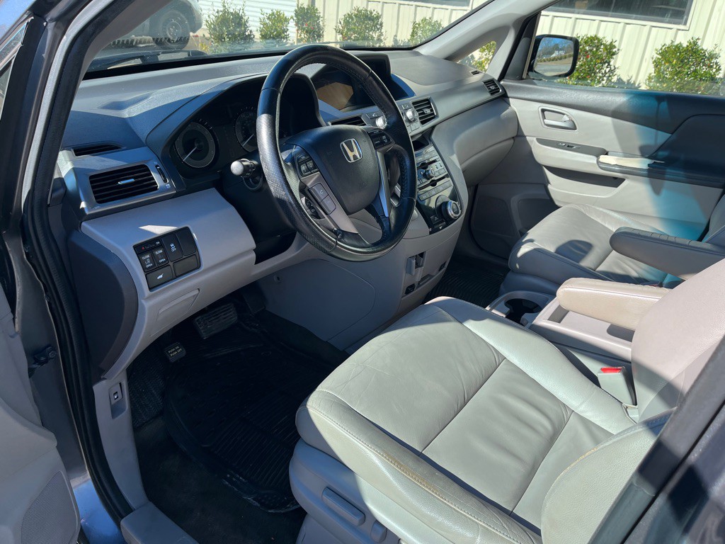 2012 Honda Odyssey Image 5