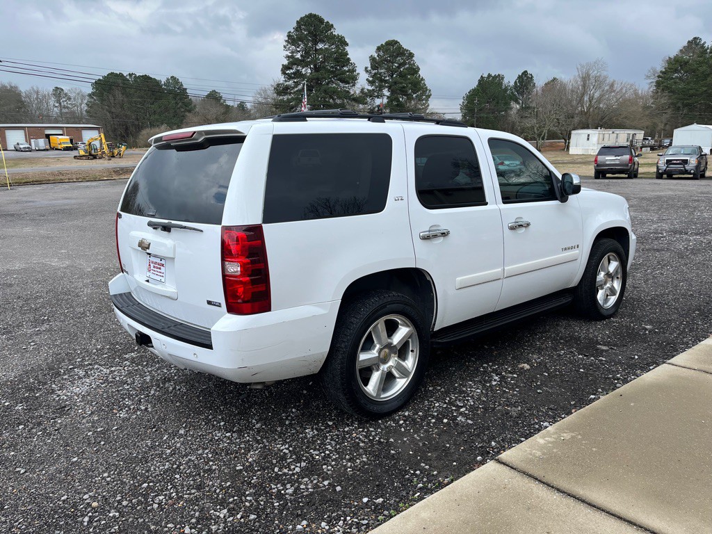 2008 Chevrolet Tahoe Image 3