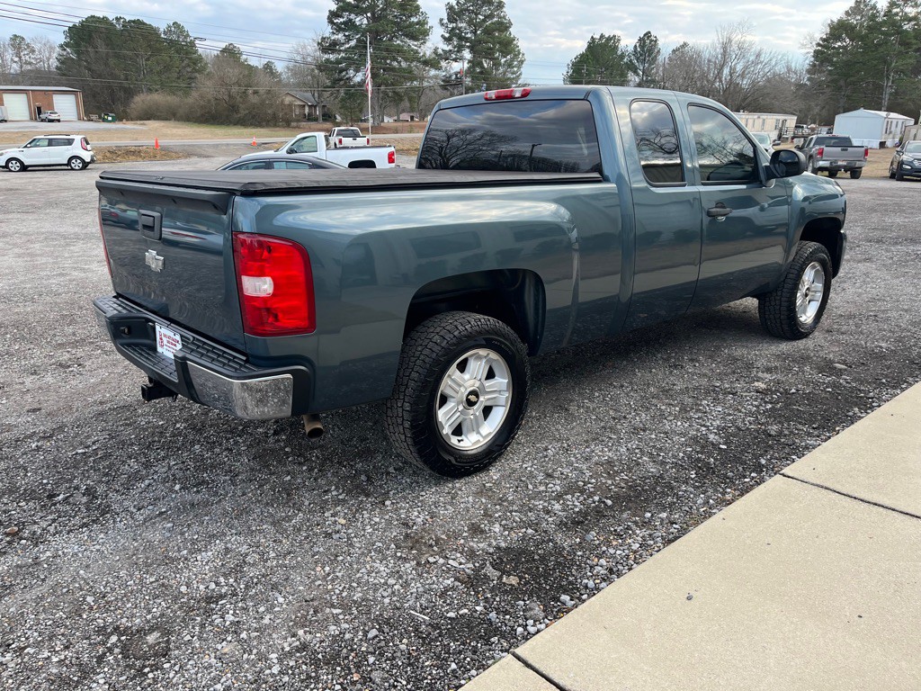 2007 Chevrolet Silverado 1500 Image 3