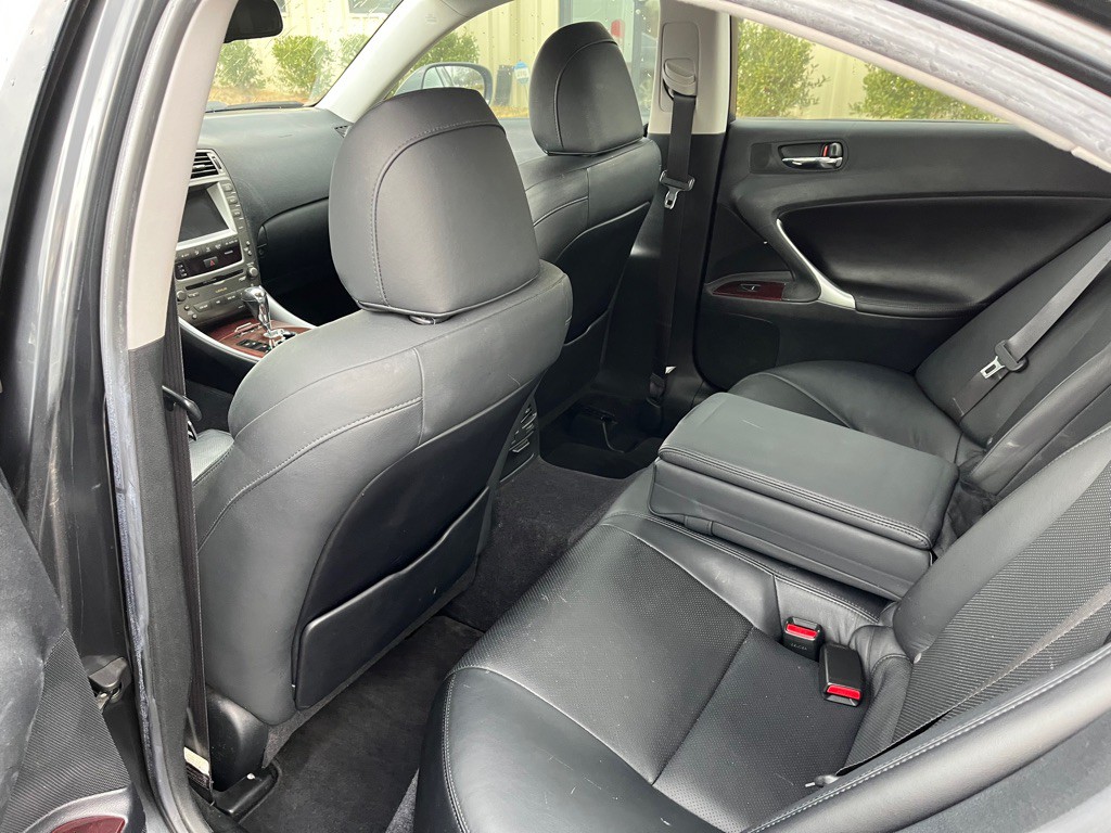 2007 Lexus IS Image 6