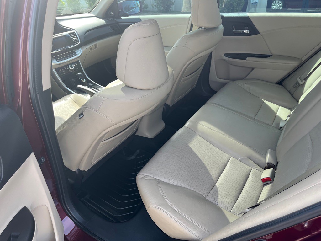 2013 Honda Accord Image 6